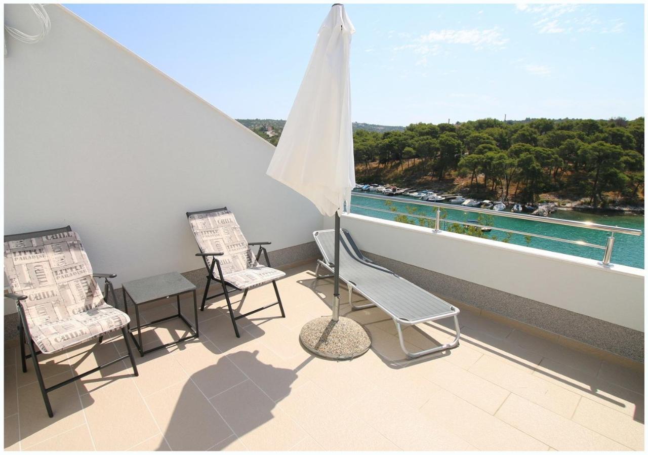 Apartments Elvi - Amazing Position & Parking Primošten Exterior foto